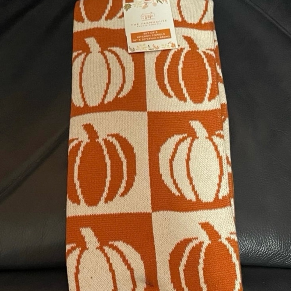 The Farmhouse by Rachel Ashwell Pumpkin Kitchen Towels - Fall Pumpkins Towels